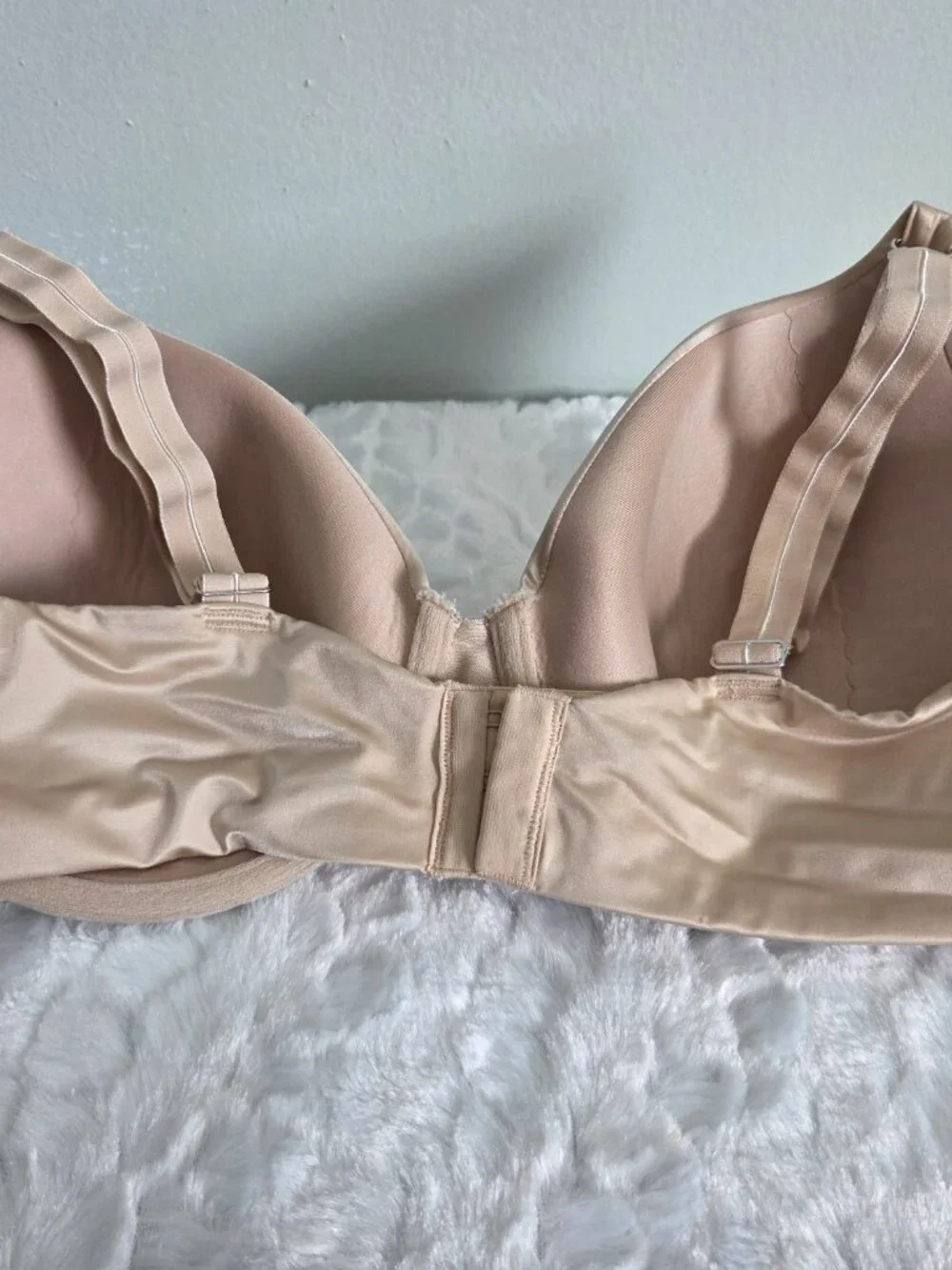 Vanity Fair Bra Women's 40D Beige Body Sculpt Underwire Padded Adjustable NWOT